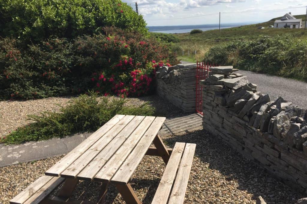 Red Stonecutters Cottage, Doolin Carrowauff Exterior photo